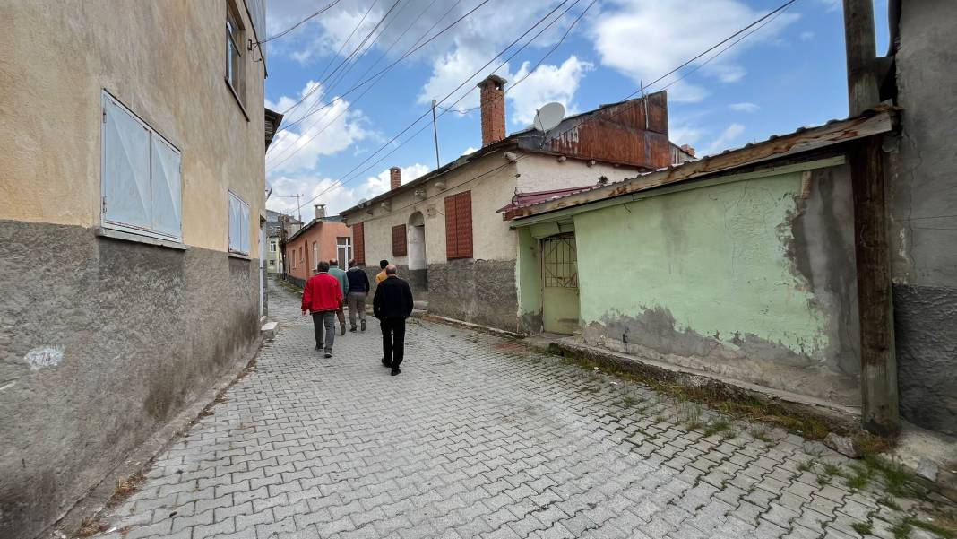 Konya'nın evin altından sokak geçen mahallesi görenleri şaşırtıyor 9